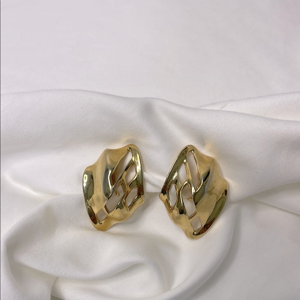 Trifari Gold Sculptural Clip Earrings Statement Jewelry EUC